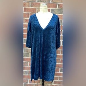 Free People Blue Luxe Wide Sleeve Velour Tunic size m and s